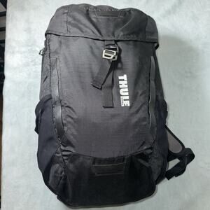 Thule Sweden 28L Backpack Hard Case Hiking Travel Daypack Strap Enroute Mosey